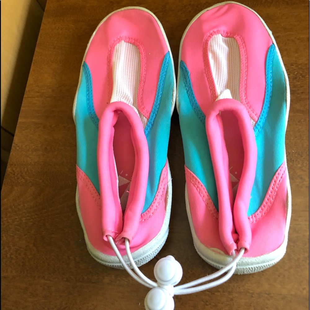 N.F.I Water Sports Slip-On Shoes, size 9
